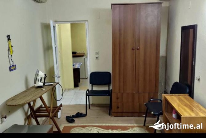 Shtepi me qera 1+1 ne Tirane - 350 Euro