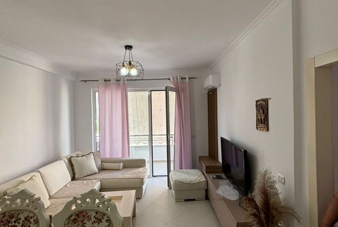 Shtepi me qera 2+1 ne Tirane - 500 Euro