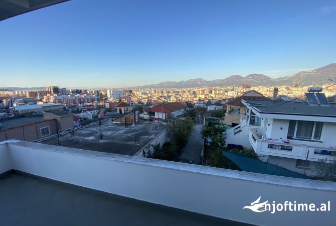 Shtepi me qera Shtepi Private ne Tirane, 2+1, Mobilimi E mobiluar, Pagesa 45,000  Leke.