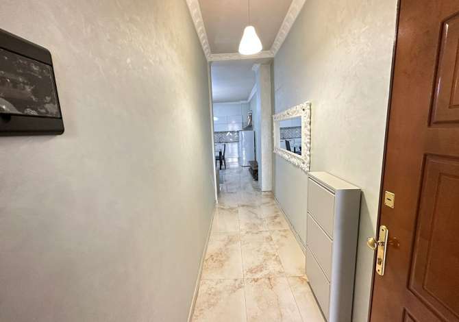 Shtepi me qera Apartament ne Tirane, 2+1, Mobilimi E mobiluar, Pagesa 400  Euro.