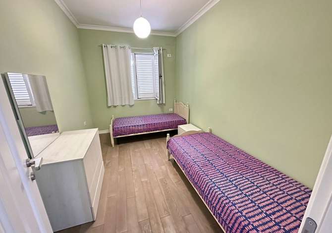 Shtepi me qera Apartament ne Tirane, 2+1, Mobilimi E mobiluar, Pagesa 400  Euro.