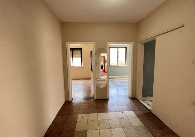 Shtepi ne shitje 1+1 ne Tirane - 110,000 Euro