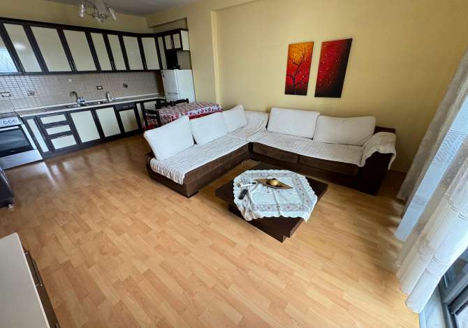 Shtepi me qera 1+1 ne Tirane - 450 Euro