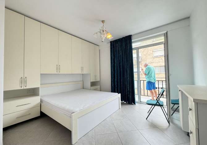 Shtepi me qera Apartament ne Tirane, 2+1, Mobilimi E mobiluar, Pagesa 500  Euro.