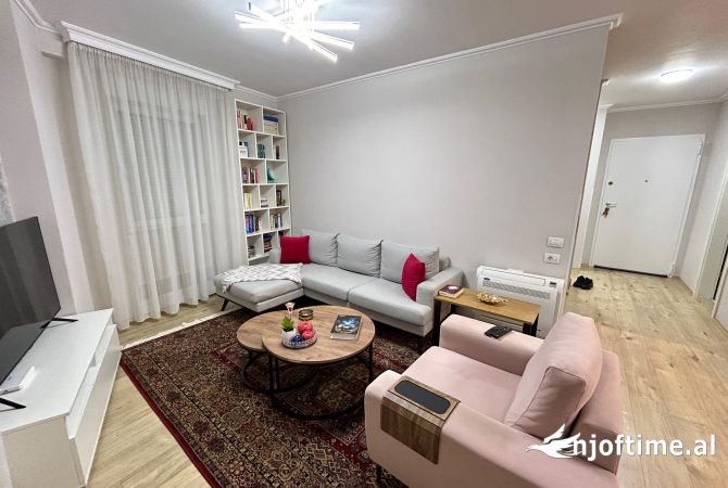 Shtepi me qera 2+1 ne Tirane - 700 Euro