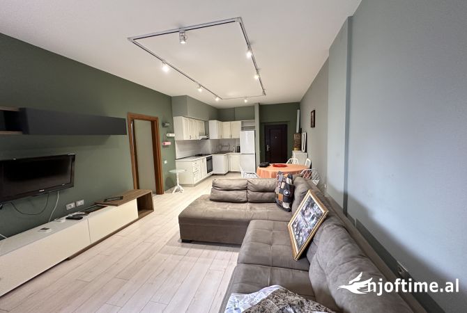Shtepi me qera 2+1 ne Tirane - 700 Euro