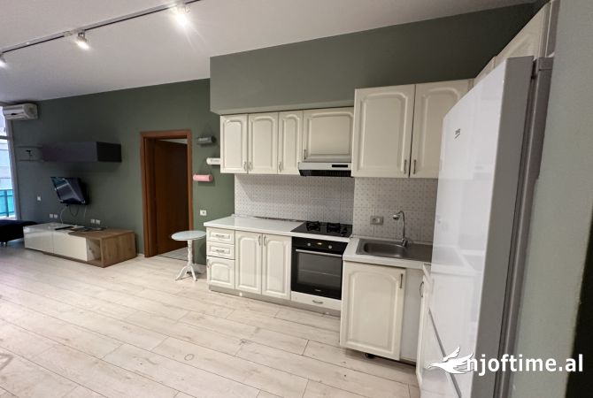 Shtepi me qera 2+1 ne Tirane - 700 Euro