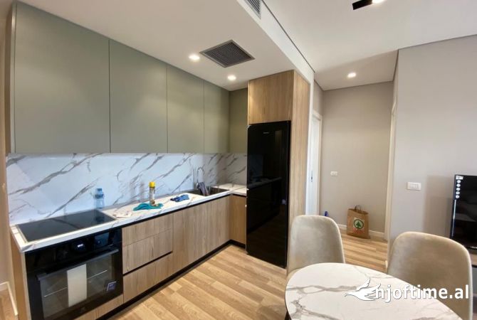Shtepi ne shitje Apartament ne Tirane, 1+1, Mobilimi E mobiluar, Pagesa 105,000  Euro.