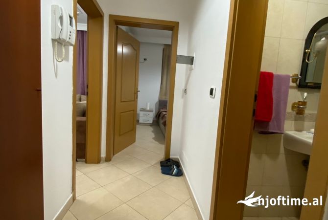 Shtepi ne shitje Apartament ne Tirane, 1+1, Mobilimi E mobiluar, Pagesa 220,000  Euro.