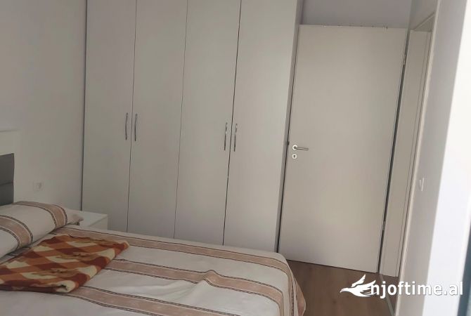 Shtepi me qera Apartament ne Tirane, 1+1, Mobilimi E mobiluar, Pagesa 350  Euro.