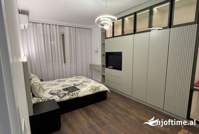Shtepi me qera Apartament ne Tirane, 1+1, Mobilimi E mobiluar, Pagesa 500  Euro.