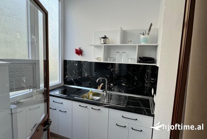 Shtepi me qera Garsoniere ne Tirane - 500 Euro