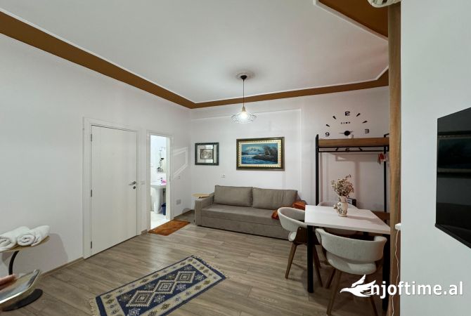 Shtepi me qera Garsoniere ne Tirane - 500 Euro