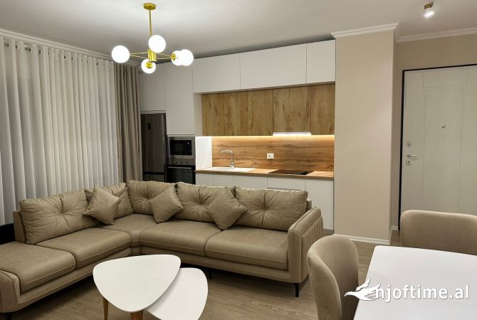 Shtepi me qera 1+1 ne Tirane - 85,000 Leke