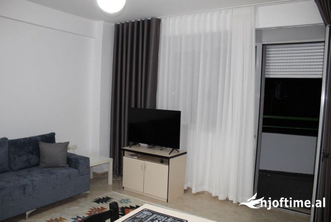 Shtepi me qera Apartament ne Tirane, 2+1, Mobilimi E mobiluar, Pagesa 600  Euro.