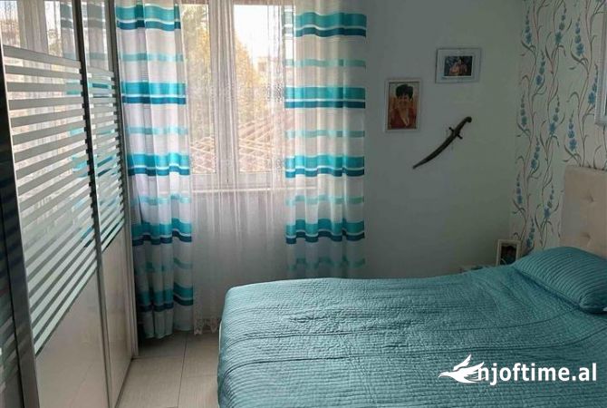 Shtepi ne shitje Apartament ne Tirane, 1+1, Mobilimi E mobiluar, Pagesa 100,000  Euro.