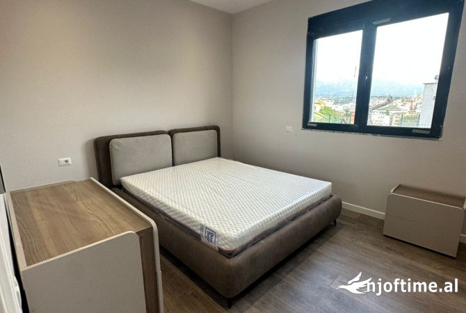 Shtepi me qera Apartament ne Tirane, 1+1, Mobilimi E mobiluar, Pagesa 600  Euro.