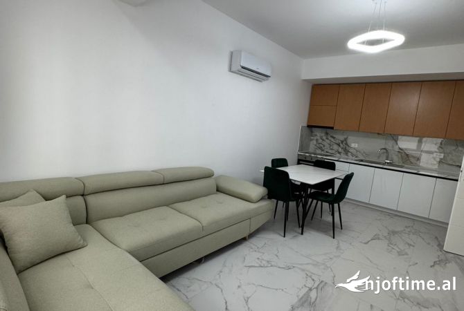 Shtepi me qera 1+1 ne Tirane - 48,000 Leke