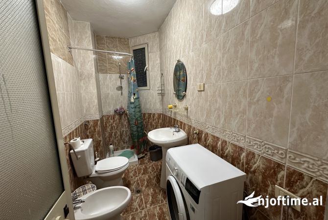 Shtepi me qera 1+1 ne Tirane - 400 Euro