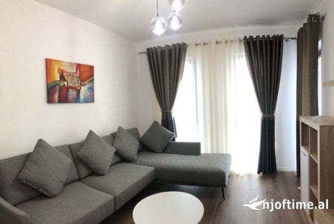 Shtepi me qera Apartament ne Tirane, 1+1, Mobilimi E mobiluar, Pagesa 550  Euro.