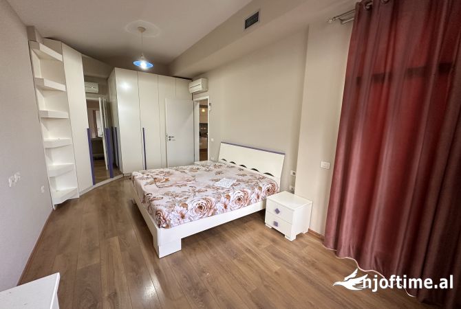Shtepi me qera Apartament ne Tirane, 4+1, Mobilimi E mobiluar, Pagesa 100,000  Leke.
