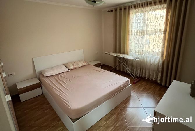 Shtepi me qera 1+1 ne Tirane - 490 Euro