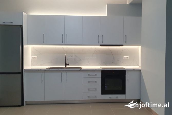 Shtepi me qera 1+1 ne Tirane - 550 Euro