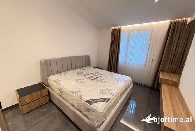 Shtepi me qera Apartament ne Tirane, 2+1, Mobilimi E mobiluar, Pagesa 850  Euro.