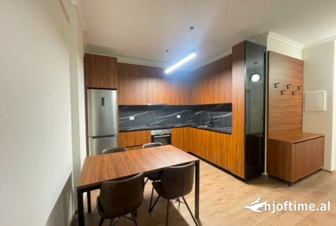 Shtepi me qera 1+1 ne Tirane - 750 Euro
