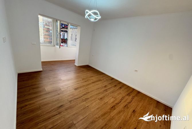Shtepi ne shitje 1+1 ne Tirane - 79,000 Euro