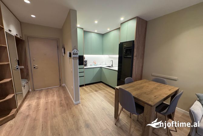 Shtepi me qera Apartament ne Tirane, 2+1, Mobilimi E mobiluar, Pagesa 1,200  Euro.