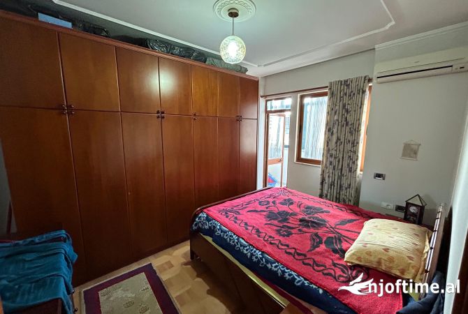 Shtepi me qera Apartament ne Tirane, 1+1, Mobilimi E mobiluar, Pagesa 40,000  Leke.