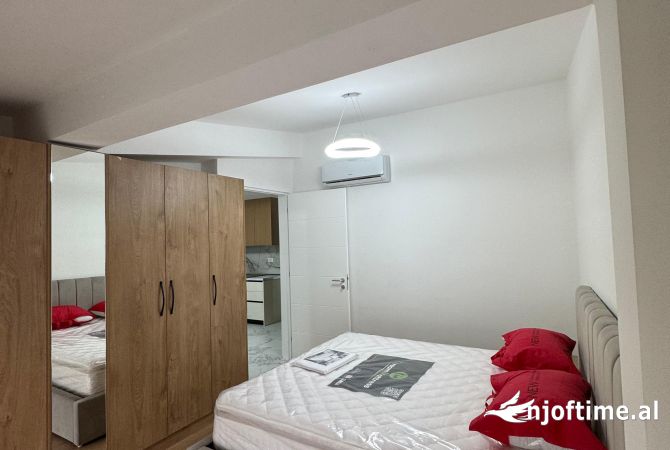 Shtepi me qera Apartament ne Tirane, 1+1, Mobilimi E mobiluar, Pagesa 45,000  Leke.