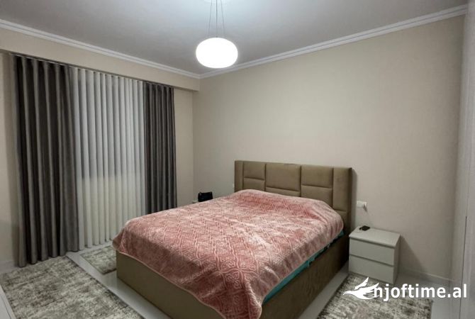 Shtepi me qera Apartament ne Tirane, 2+1, Mobilimi E mobiluar, Pagesa 600  Euro.