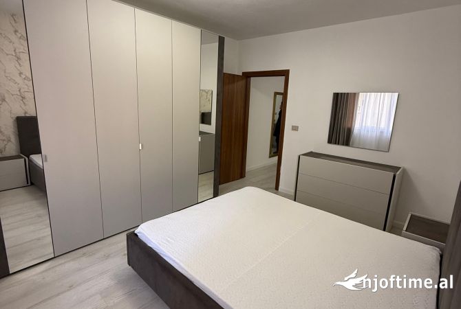 Shtepi me qera Apartament ne Tirane, 1+1, Mobilimi E mobiluar, Pagesa 650  Euro.