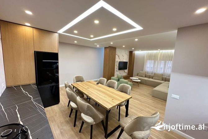 Shtepi ne shitje Apartament ne Tirane, 2+1, Mobilimi E mobiluar, Pagesa 340,000  Euro.