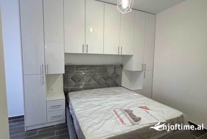 Shtepi me qera Apartament ne Tirane, 2+1, Mobilimi E mobiluar, Pagesa 500  Euro.