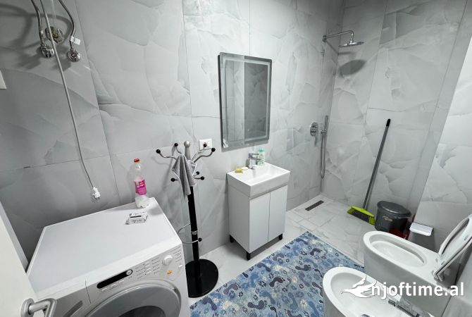 Shtepi me qera Apartament ne Tirane, 1+1, Mobilimi E mobiluar, Pagesa 450  Euro.
