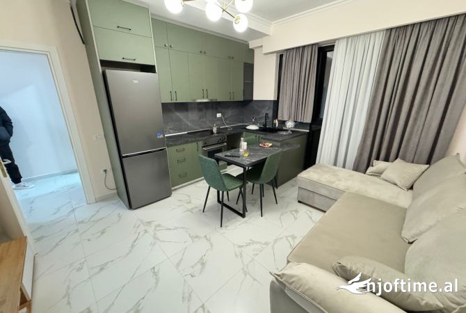 Shtepi me qera 2+1 ne Tirane - 550 Euro