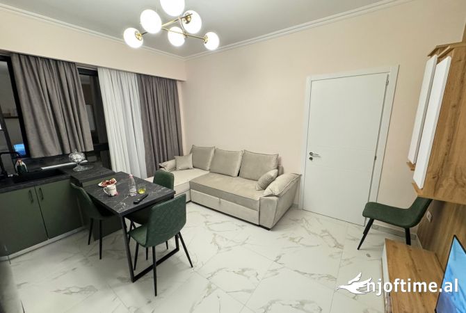 Shtepi me qera 2+1 ne Tirane - 550 Euro