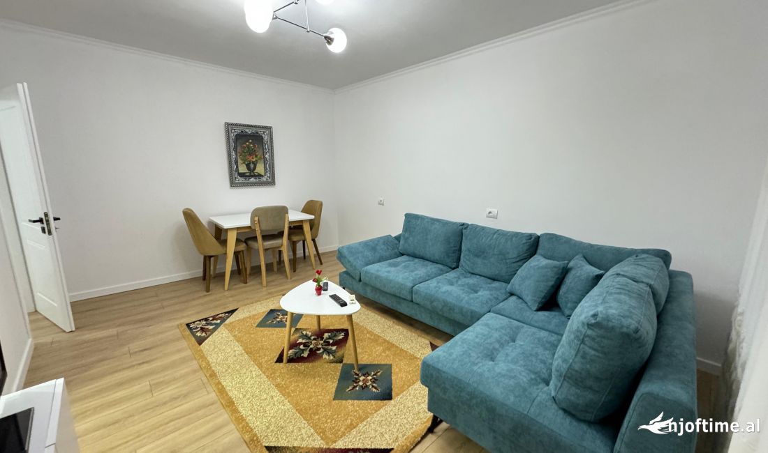 Shtepi me qera Apartament ne Tirane, 1+1, Mobilimi E mobiluar, Pagesa 480  Euro.
