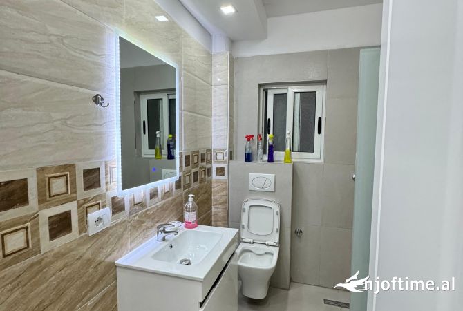 Shtepi me qera Apartament ne Tirane, 1+1, Mobilimi E mobiluar, Pagesa 480  Euro.