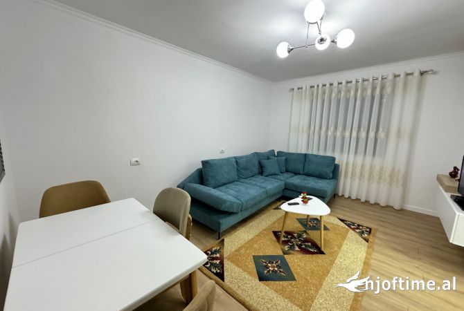 Shtepi me qera Apartament ne Tirane, 1+1, Mobilimi E mobiluar, Pagesa 480  Euro.