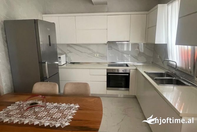 Shtepi me qera 1+1 ne Tirane - 550 Euro