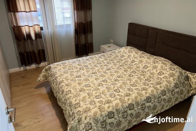 Shtepi me qera Apartament ne Tirane, 1+1, Mobilimi E mobiluar, Pagesa 55,000  Leke.