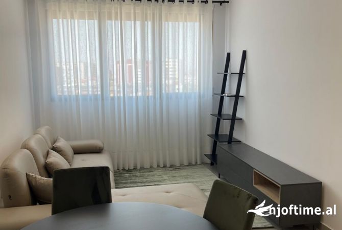 Shtepi me qera 2+1 ne Tirane - 50,000 Leke