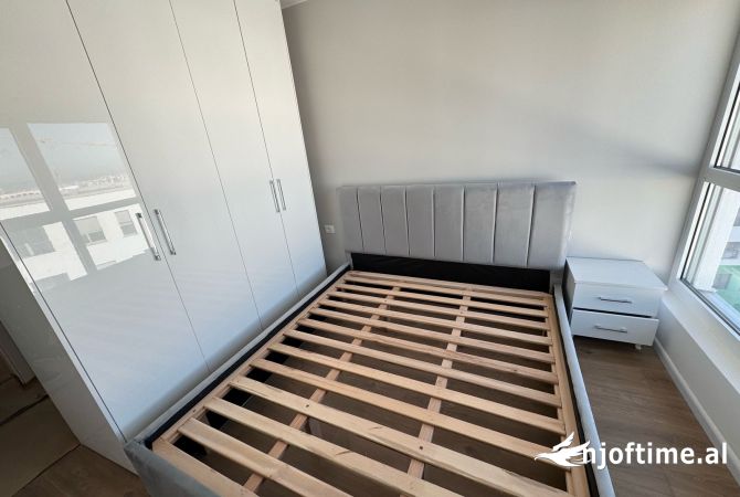 Shtepi ne shitje Apartament ne Tirane, 1+1, Mobilimi E mobiluar, Pagesa 100,000  Euro.