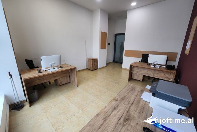 Shtepi me qera 1+1 ne Tirane - 47,000 Leke