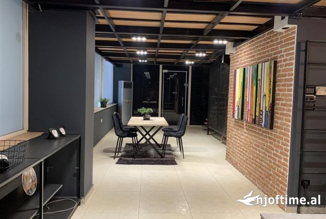 Shtepi me qera Apartament ne Tirane, 1+1, Mobilimi E mobiluar, Pagesa 550  Euro.