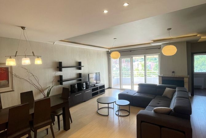 Shtepi me qera 3+1 ne Tirane - 700 Euro